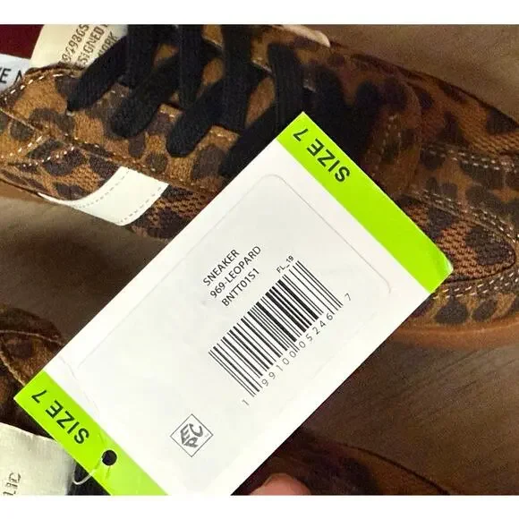 Steve Madden Hudsin Leopard Print Lace-Up Sneakers Women’s Size 7 - Picture 9 of 12